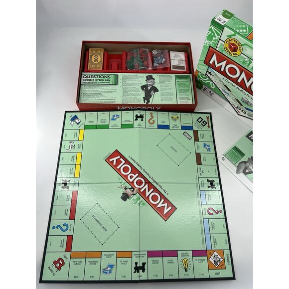 Monopoly -Property Trading Board Game from Parker Brothers Family Night New - Picture 2 of 9